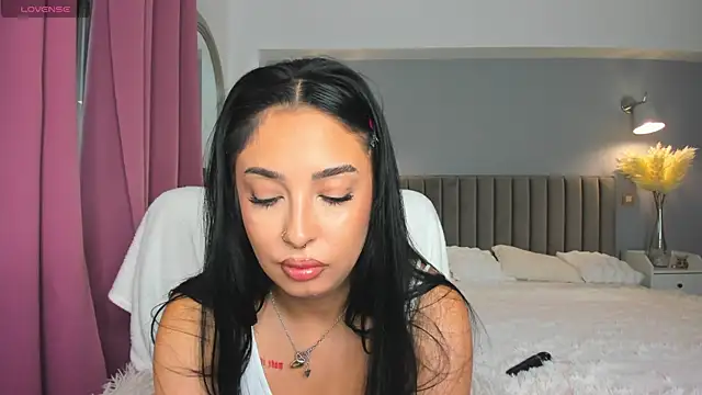 Snapshot of Awesome_Jolie chatting on September 2025 05:51:01 AM Awesome Jolie online show from September 2025 05:51:01 AM