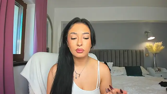 Snapshot of Awesome_Jolie chatting on October 2025 10:17:02 AM Awesome Jolie online show from October 2025 10:17:02 AM