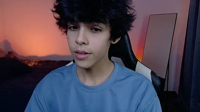 Alan26  online show from April 2026 04:21:02 AM