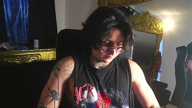 dantecoppolaa  online show from December 2024 07:18:02 PM