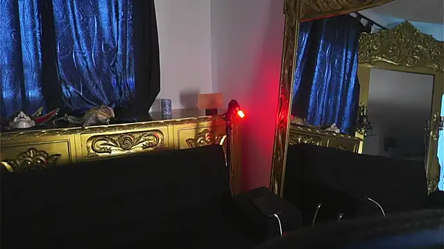 dantecoppolaa  online show from January 2025 05:51:02 PM