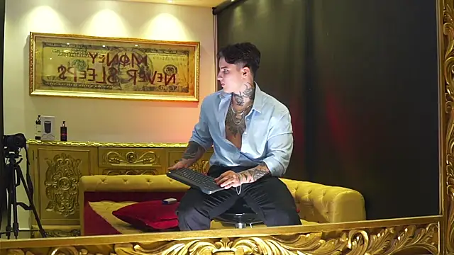 dantecoppolaa  online show from April 2026 11:19:02 PM