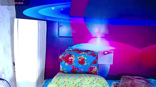 Cristalxxts online show from January 2026 06:01:01 PM