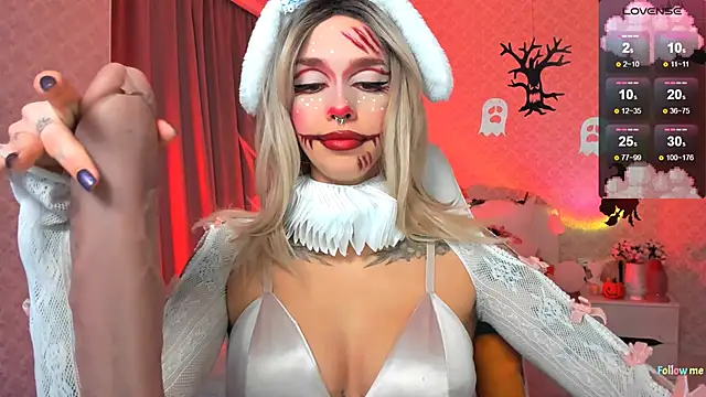 Snapshot of LeylaNoiry chatting on October 2025 03:25:01 PM LeylaNoiry online show from October 2025 03:25:01 PM