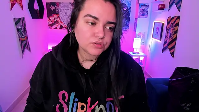 Snapshot of Luise_Meyrink chatting on December 2024 03:14:02 AM Luise Meyrink online show from December 2024 03:14:02 AM