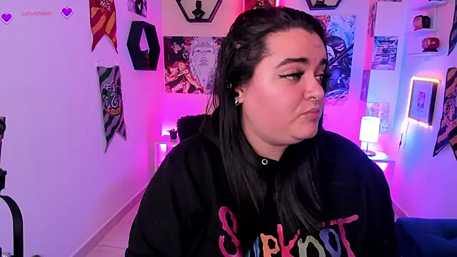 Snapshot of Luise_Meyrink chatting on December 2024 06:19:01 AM Luise Meyrink online show from December 2024 06:19:01 AM