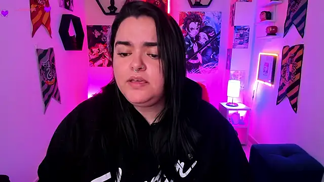 Snapshot of Luise_Meyrink chatting on December 2024 03:33:02 AM Luise Meyrink online show from December 2024 03:33:02 AM