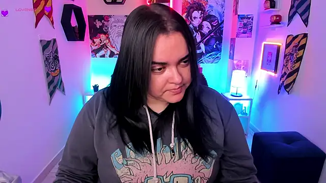 Snapshot of Luise_Meyrink chatting on December 2024 03:16:02 AM Luise Meyrink online show from December 2024 03:16:02 AM