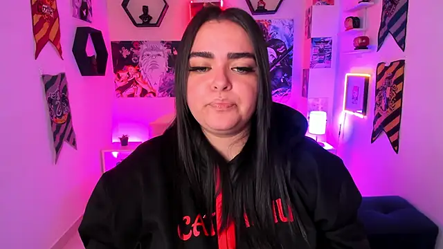 Snapshot of Luise_Meyrink chatting on January 2025 03:00:02 AM Luise Meyrink online show from January 2025 03:00:02 AM