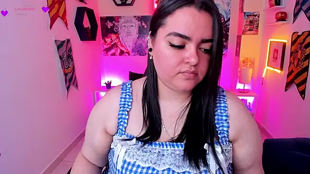 Snapshot of Luise_Meyrink chatting on February 2025 05:37:01 AM Luise Meyrink online show from February 2025 05:37:01 AM