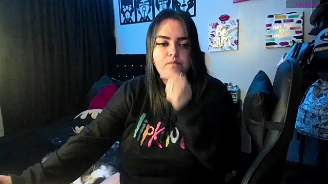 Snapshot of Luise_Meyrink chatting on February 2025 10:59:01 AM Luise Meyrink online show from February 2025 10:59:01 AM