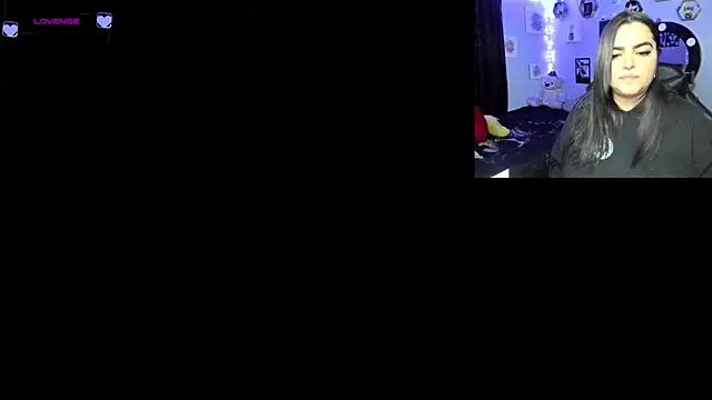 Snapshot of Luise_Meyrink chatting on February 2025 02:17:02 AM Luise Meyrink online show from February 2025 02:17:02 AM