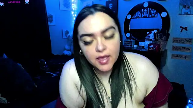 Snapshot of Luise_Meyrink chatting on March 2025 06:30:01 AM Luise Meyrink online show from March 2025 06:30:01 AM