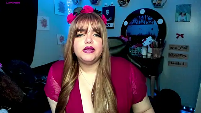 Snapshot of Luise_Meyrink chatting on March 2025 07:04:02 AM Luise Meyrink online show from March 2025 07:04:02 AM