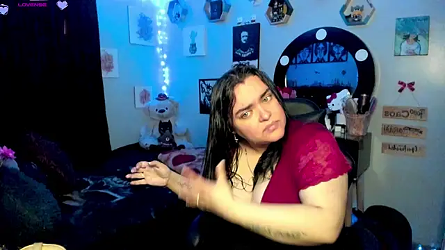 Snapshot of Luise_Meyrink chatting on March 2025 04:08:02 AM Luise Meyrink online show from March 2025 04:08:02 AM