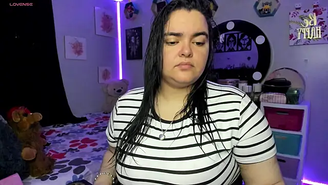 Snapshot of Luise_Meyrink chatting on September 2025 03:17:01 AM Luise Meyrink online show from September 2025 03:17:01 AM