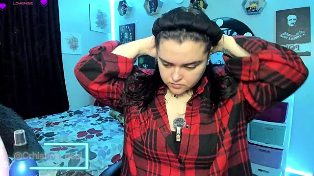 Snapshot of Luise_Meyrink chatting on September 2025 02:24:02 AM Luise Meyrink online show from September 2025 02:24:02 AM