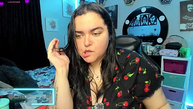 Snapshot of Luise_Meyrink chatting on September 2025 03:32:01 AM Luise Meyrink online show from September 2025 03:32:01 AM