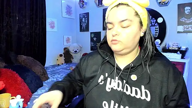 Snapshot of Luise_Meyrink chatting on November 2025 03:07:01 AM Luise Meyrink online show from November 2025 03:07:01 AM