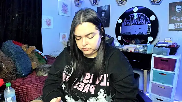 Snapshot of Luise_Meyrink chatting on January 2026 02:39:02 AM Luise Meyrink online show from January 2026 02:39:02 AM