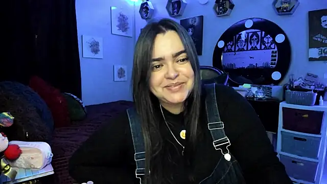 Snapshot of Luise_Meyrink chatting on January 2026 02:27:01 AM Luise Meyrink online show from January 2026 02:27:01 AM