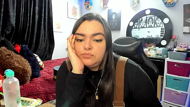 Snapshot of Luise_Meyrink chatting on February 2026 02:27:02 AM Luise Meyrink online show from February 2026 02:27:02 AM