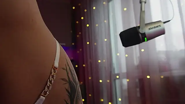 Snapshot of BOOLOCHKAA chatting on December 2024 08:35:01 AM BOOLOCHKAA online show from December 2024 08:35:01 AM