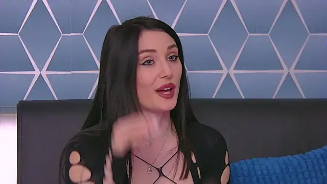 KassieWeins online show from October 2025 06:19:01 PM