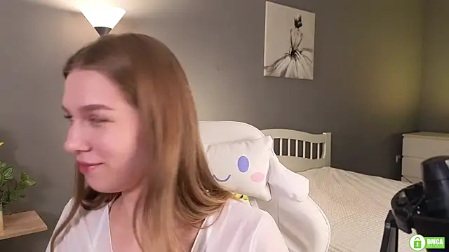 CutieBeauty online show from December 2024 08:40:02 PM