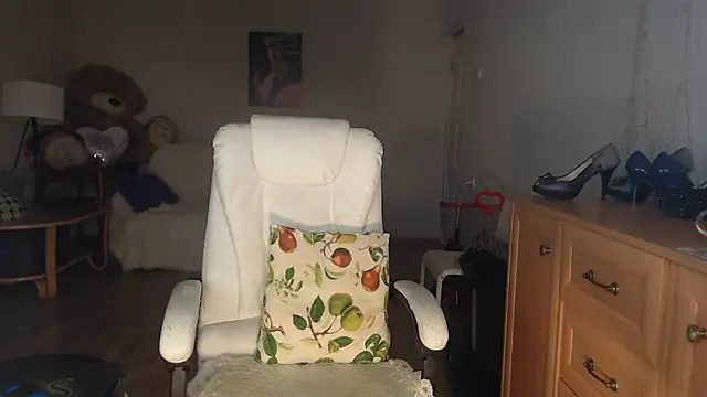 V-Alice online show from September 2025 03:45:01 PM