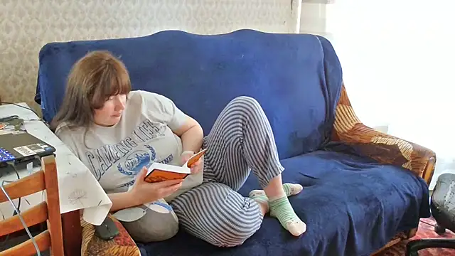 franceska blue online show from April 2026 09:40:02 AM