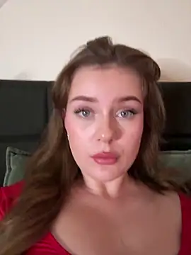 Snapshot of MaribelRiver chatting on December 2024 05:07:02 PM MaribelRiver online show from December 2024 05:07:02 PM