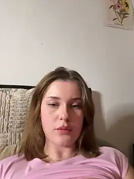 Snapshot of MaribelRiver chatting on February 2025 05:10:02 PM MaribelRiver online show from February 2025 05:10:02 PM