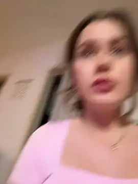 Snapshot of MaribelRiver chatting on February 2025 12:21:02 AM MaribelRiver online show from February 2025 12:21:02 AM