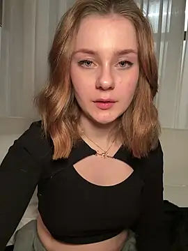 Snapshot of MaribelRiver chatting on March 2025 01:11:01 AM MaribelRiver online show from March 2025 01:11:01 AM