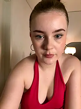 Snapshot of MaribelRiver chatting on September 2025 07:36:01 PM MaribelRiver online show from September 2025 07:36:01 PM