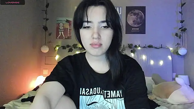 Anisawithlove online show from December 2024 05:00:01 PM