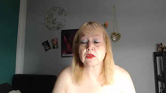 Snapshot of Blasflittchen chatting on July 2026 10:34:02 AM Blasflittchen online show from July 2026 10:34:02 AM