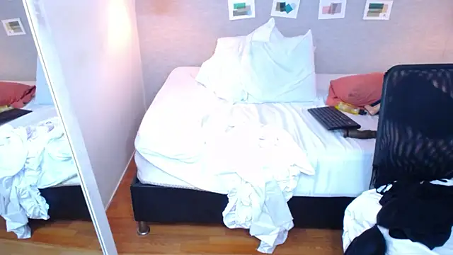 kiara evanss online show from February 2025 10:19:01 PM