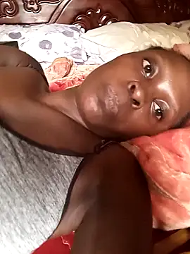 Snapshot of pretty_amaal chatting on December 2024 01:35:02 PM pretty amaal online show from December 2024 01:35:02 PM