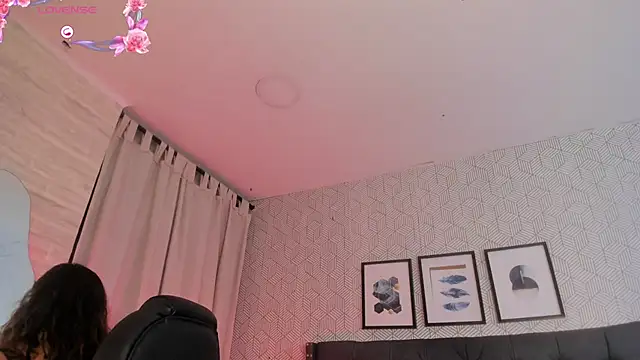 Snapshot of emma__smith1 chatting on February 2025 12:33:01 PM emma smith1 online show from February 2025 12:33:01 PM