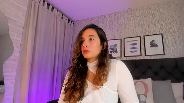 Snapshot of emma__smith1 chatting on February 2025 12:49:01 PM emma smith1 online show from February 2025 12:49:01 PM