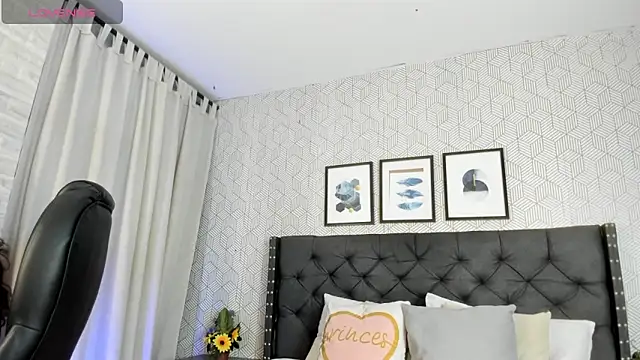 Snapshot of emma__smith1 chatting on February 2025 12:22:01 PM emma smith1 online show from February 2025 12:22:01 PM