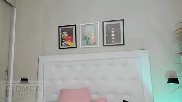 emma  smith1 online show from March 2026 10:15:01 AM