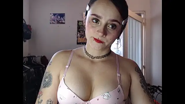 kitty22  online show from March 2026 02:33:01 PM