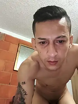 Snapshot of JoseHosther20@xh chatting on November 2025 04:11:02 AM JoseHosther20xh online show from November 2025 04:11:02 AM