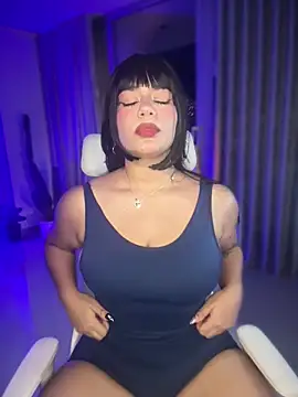 RavenM8 online show from January 2026 01:41:02 AM