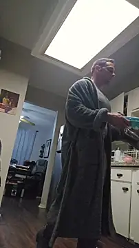 luvs2cumm69 online show from November 2025 11:58:01 PM