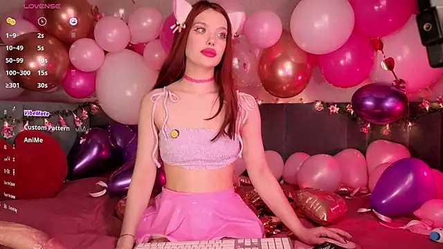 PrettyLilie online show from February 2026 03:09:01 PM