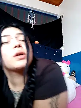 sara winehouse1 online show from February 2025 04:00:02 PM